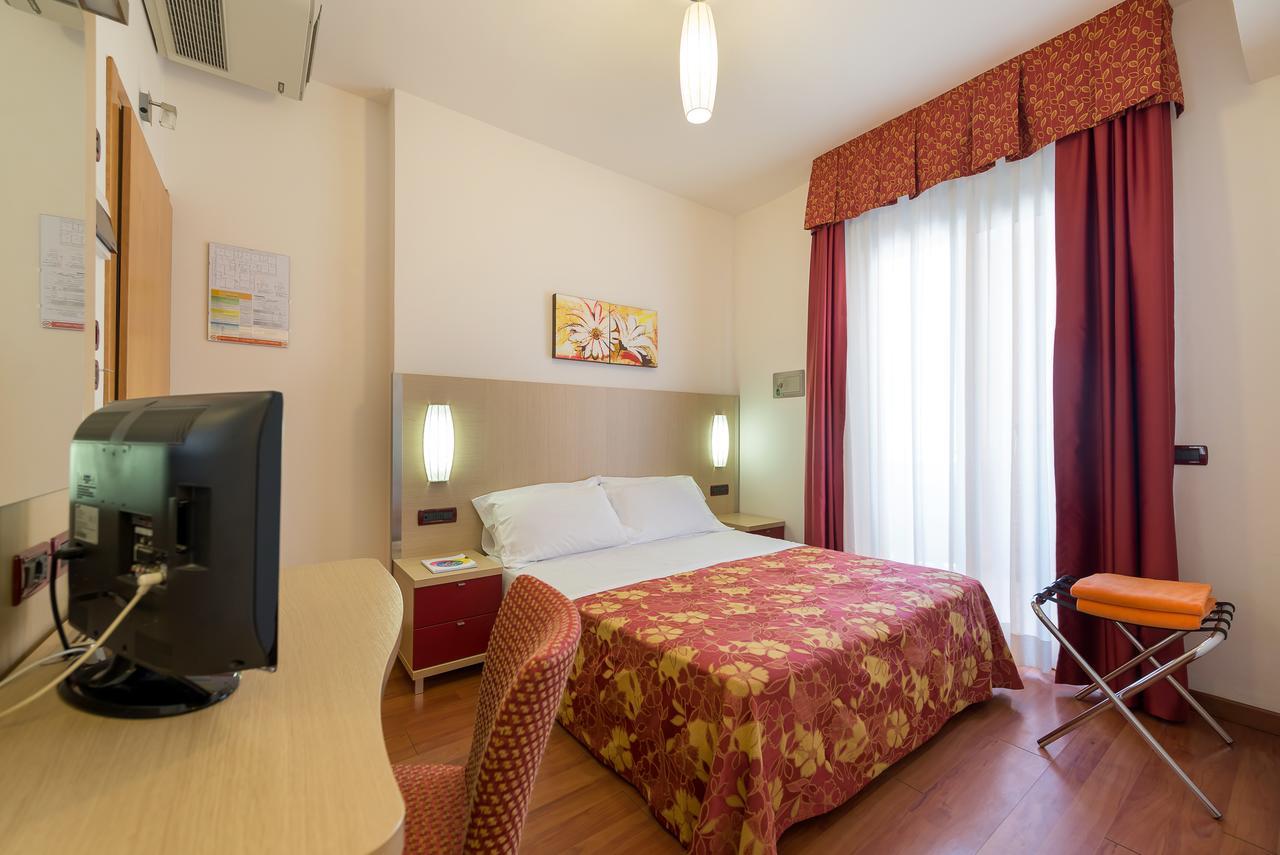 Hotel Villa Angelina บิบิโอเน ภายนอก รูปภาพ