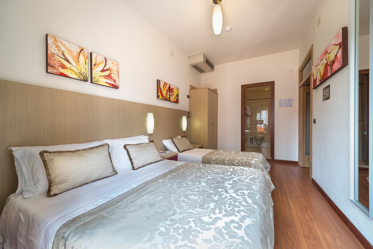 Hotel Villa Angelina บิบิโอเน ภายนอก รูปภาพ