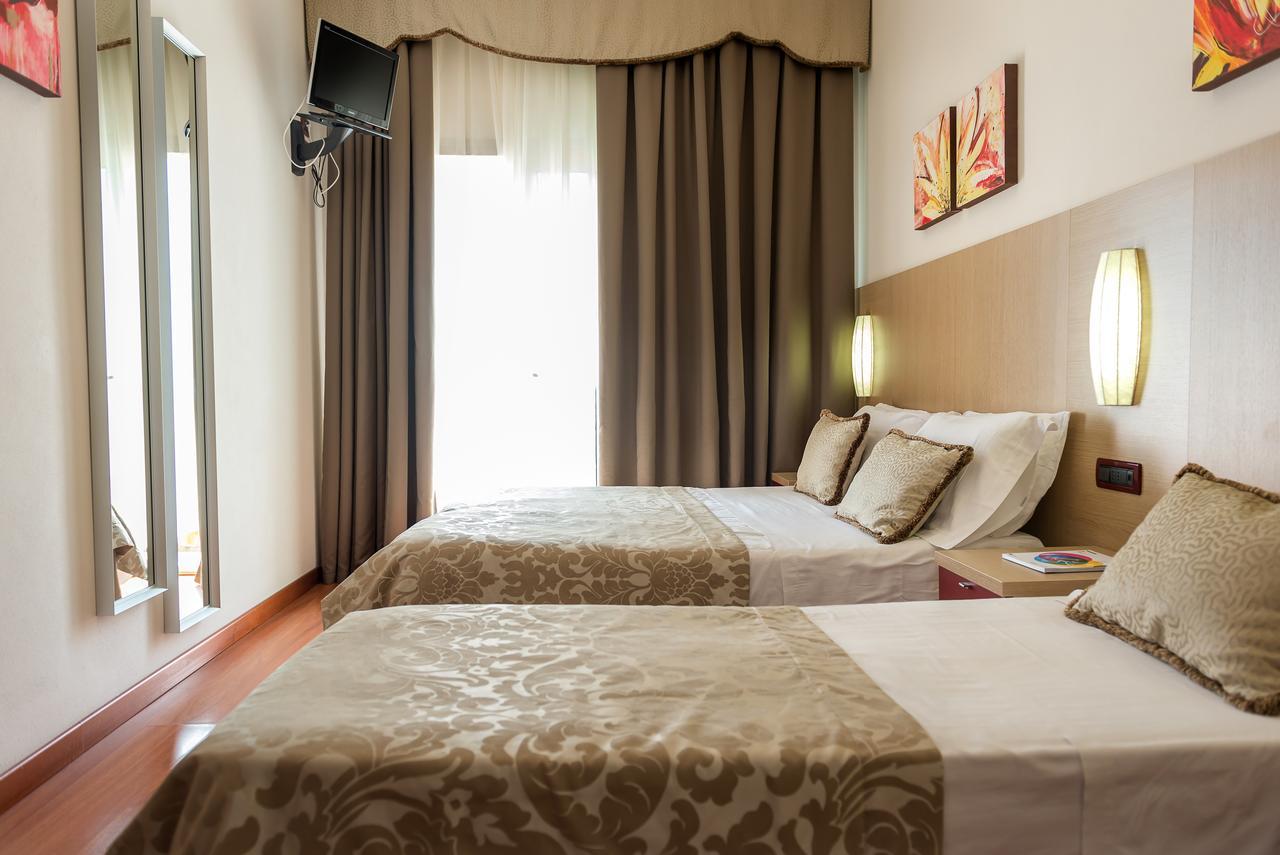 Hotel Villa Angelina บิบิโอเน ภายนอก รูปภาพ